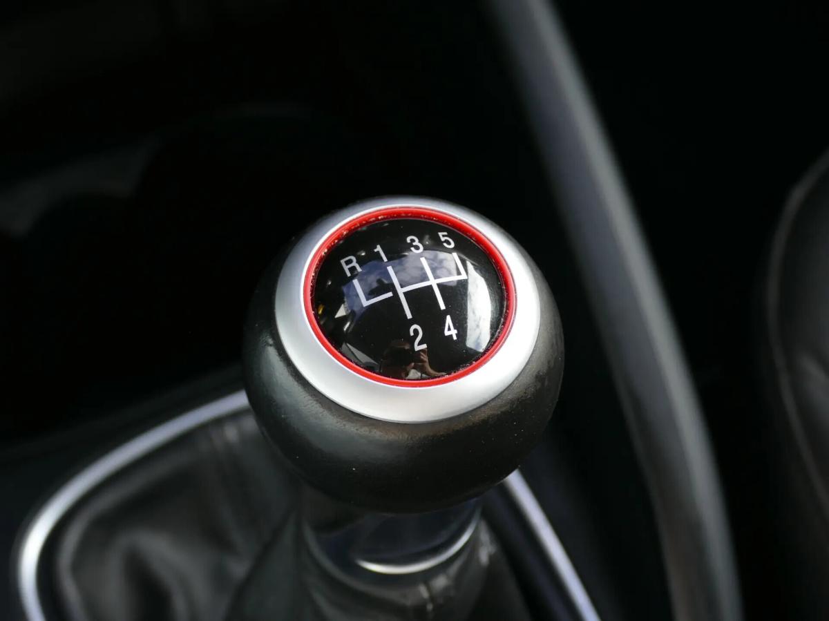 audi-a1-2011-diesel-1598cc
