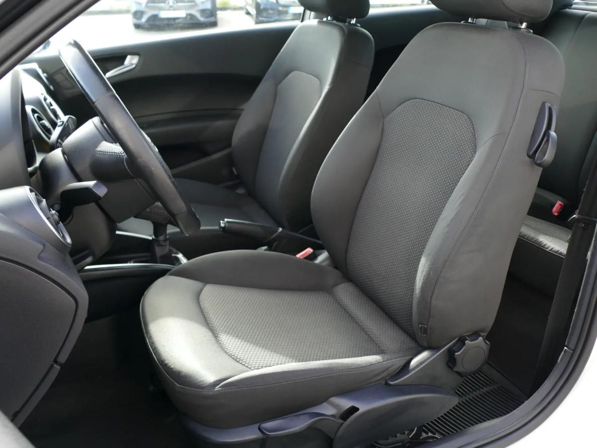 audi-a1-2011-diesel-1598cc