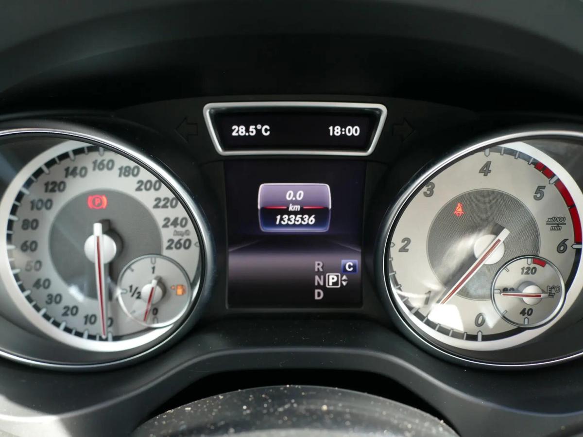 mercedes-benz-gla-2017-diesel-1461cc