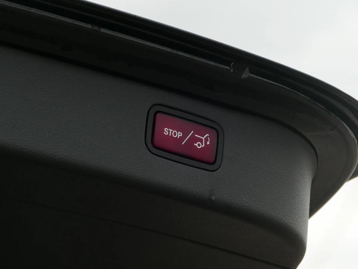 mercedes-benz-classe-c-2024-hibrido-a-gasolina-1999cc
