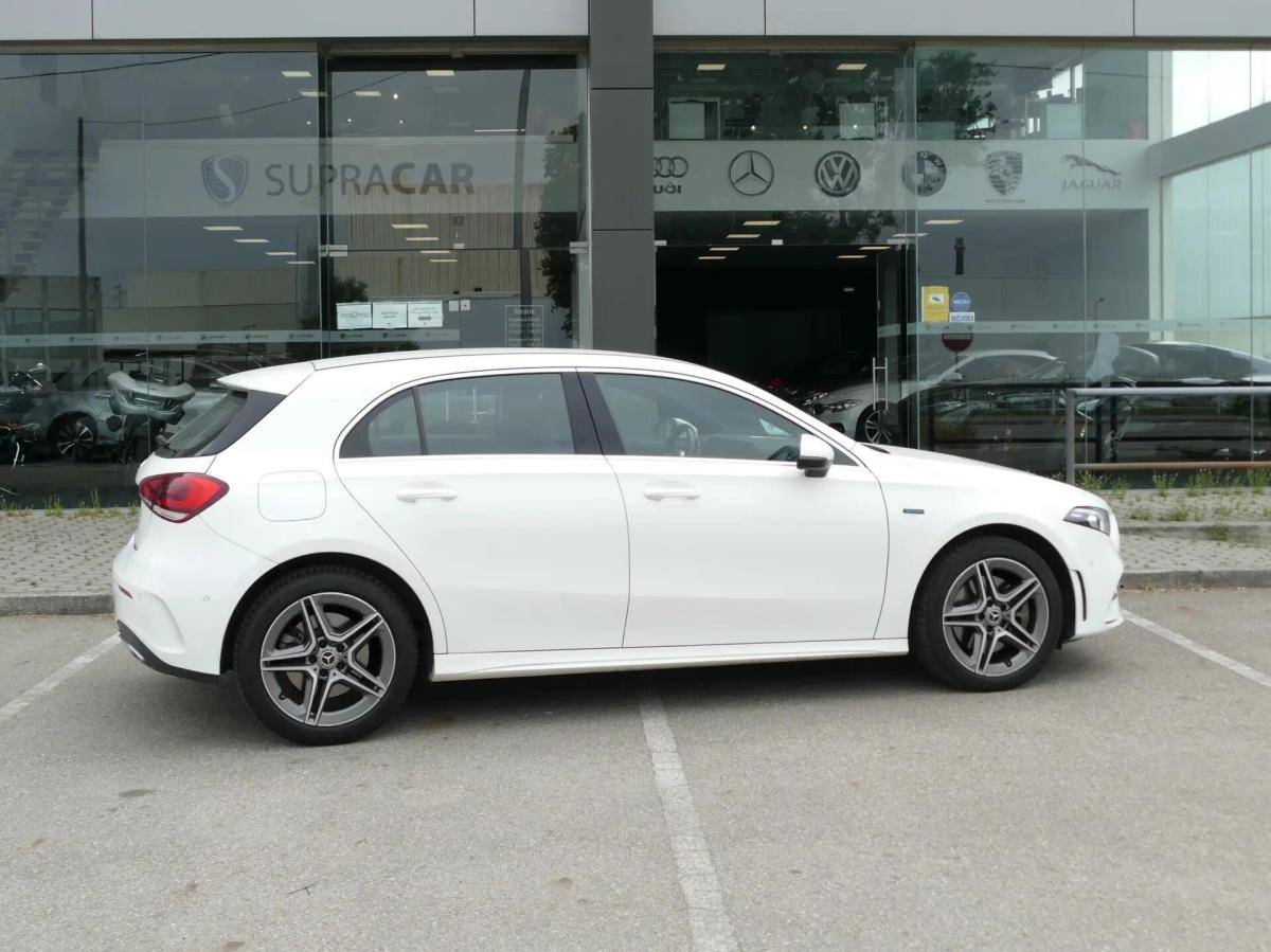 mercedes-benz-classe-a-2020-hibrido-a-gasolina-1332cc