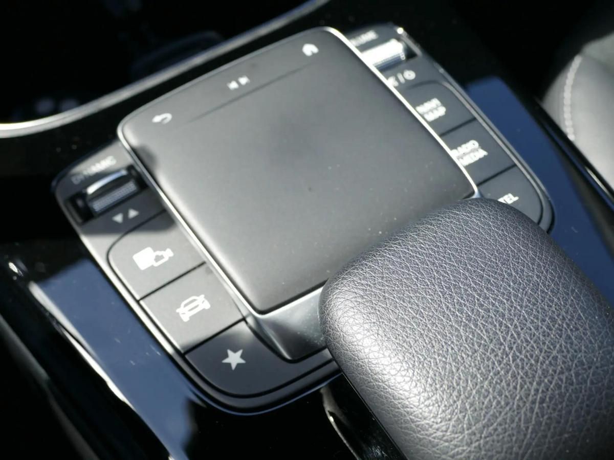 mercedes-benz-cla-2022-hibrido-a-gasolina-1332cc