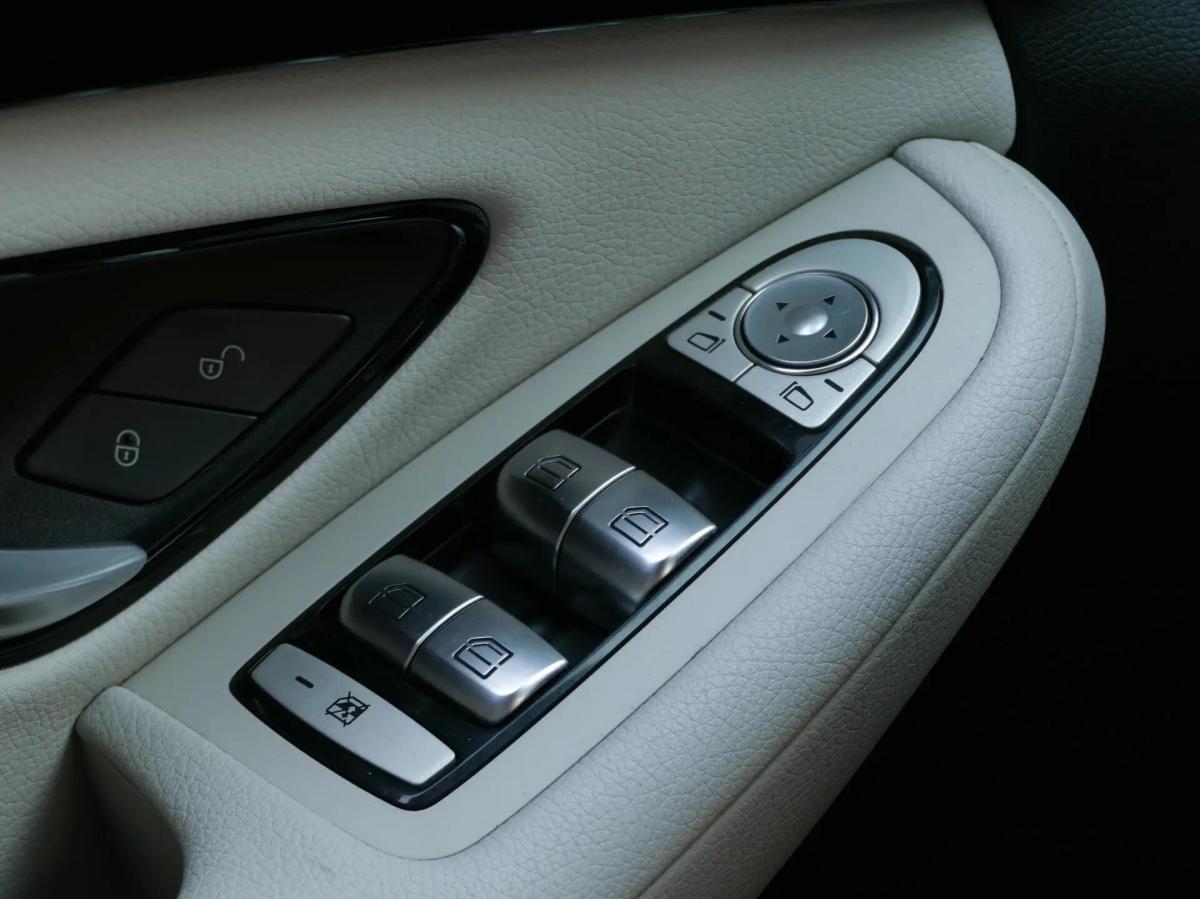 mercedes-benz-classe-c-2018-hibrido-a-diesel-2143cc