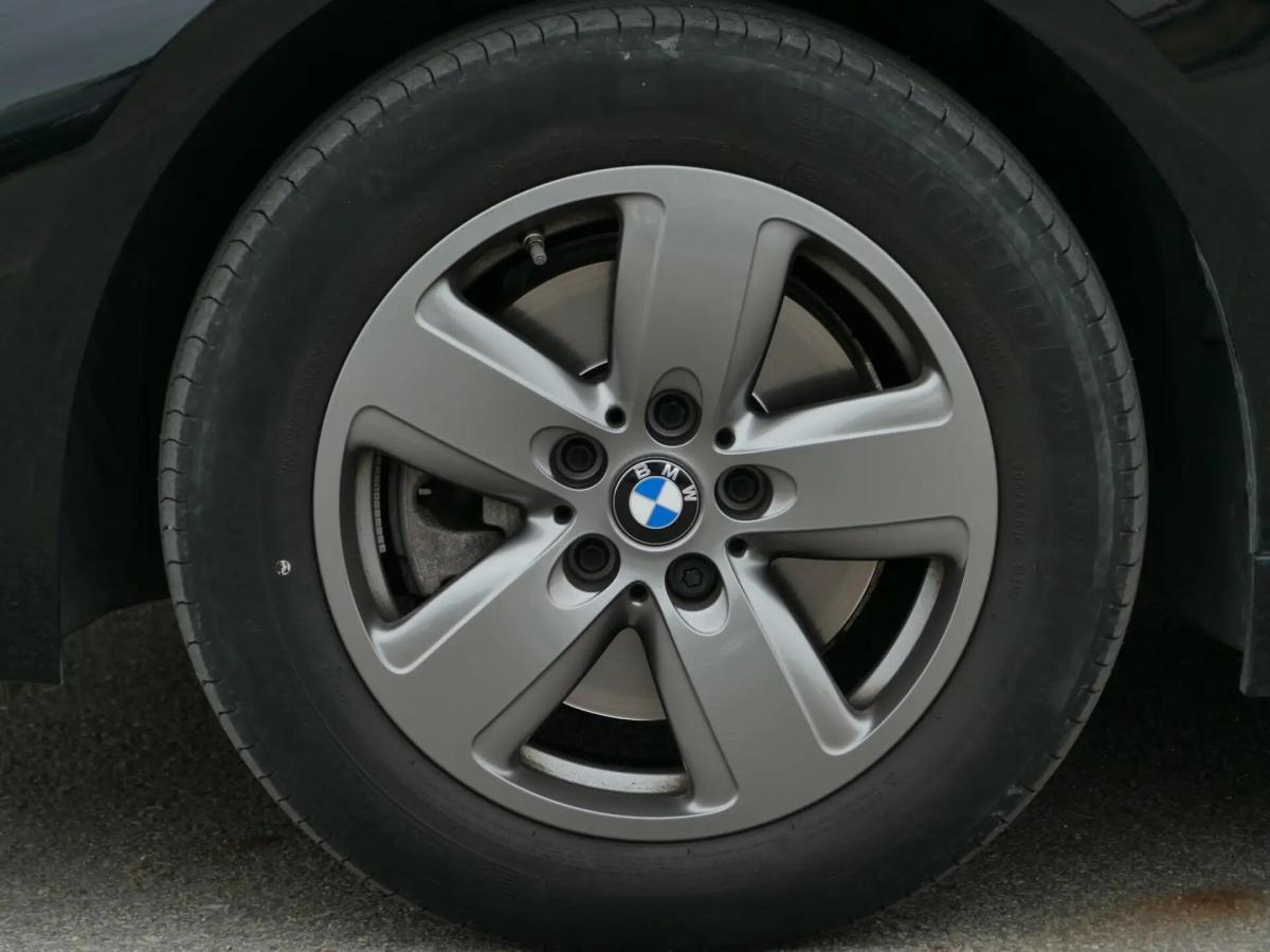 bmw-serie-1-2023-diesel-1496cc