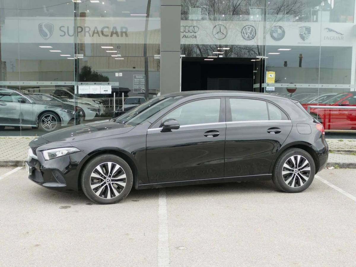 mercedes-benz-classe-a-2022-hibrido-a-gasolina-1332cc