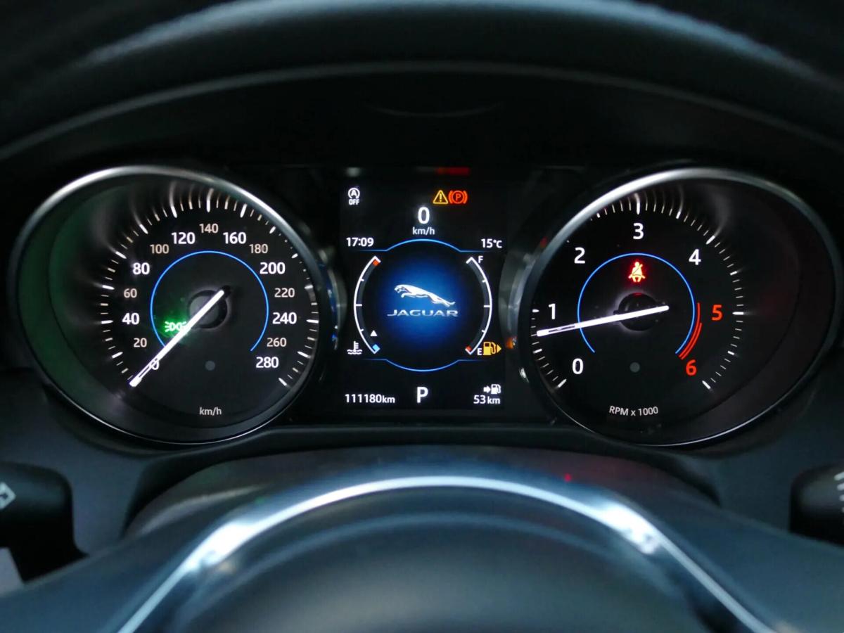 jaguar-xf-sportbrake-2018-diesel-1999cc