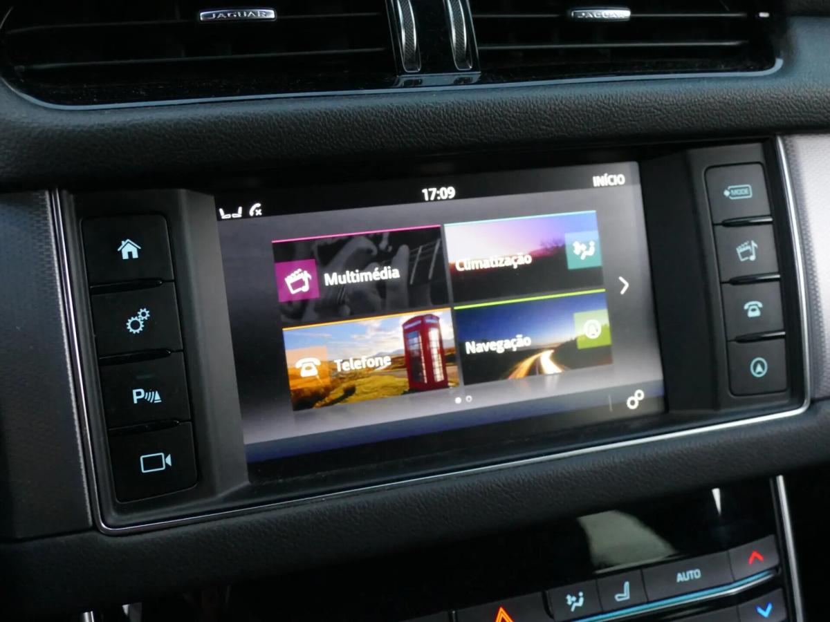 jaguar-xf-sportbrake-2018-diesel-1999cc