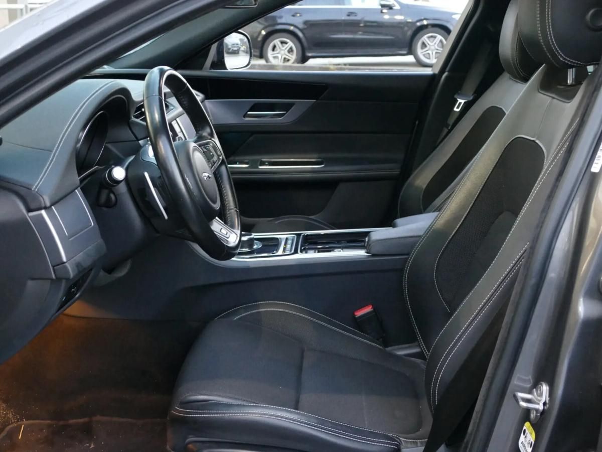 jaguar-xf-sportbrake-2018-diesel-1999cc