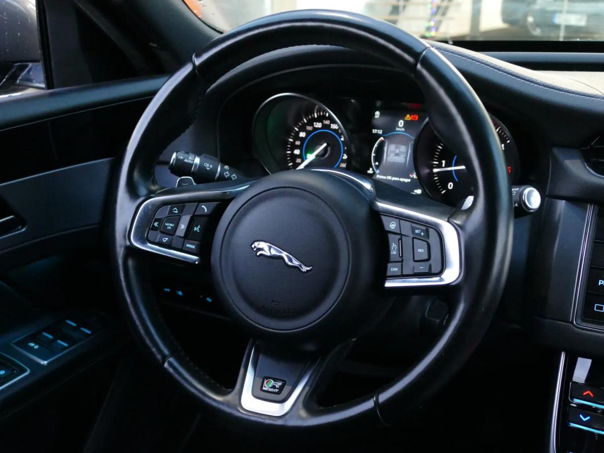 jaguar-xf-sportbrake-2018-diesel-1999cc