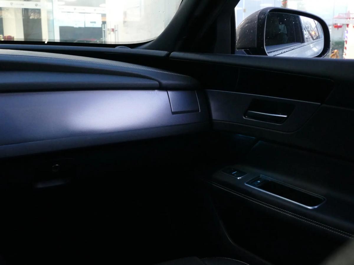 jaguar-xf-sportbrake-2018-diesel-1999cc