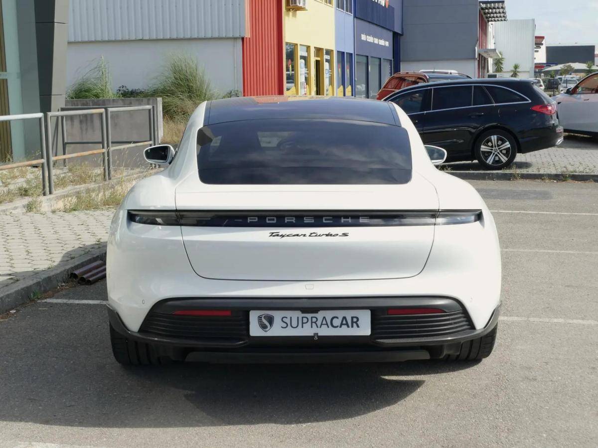 porsche-taycan-2020-eletrico-0cc