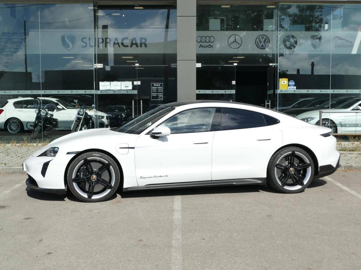 porsche-taycan-2020-eletrico-0cc