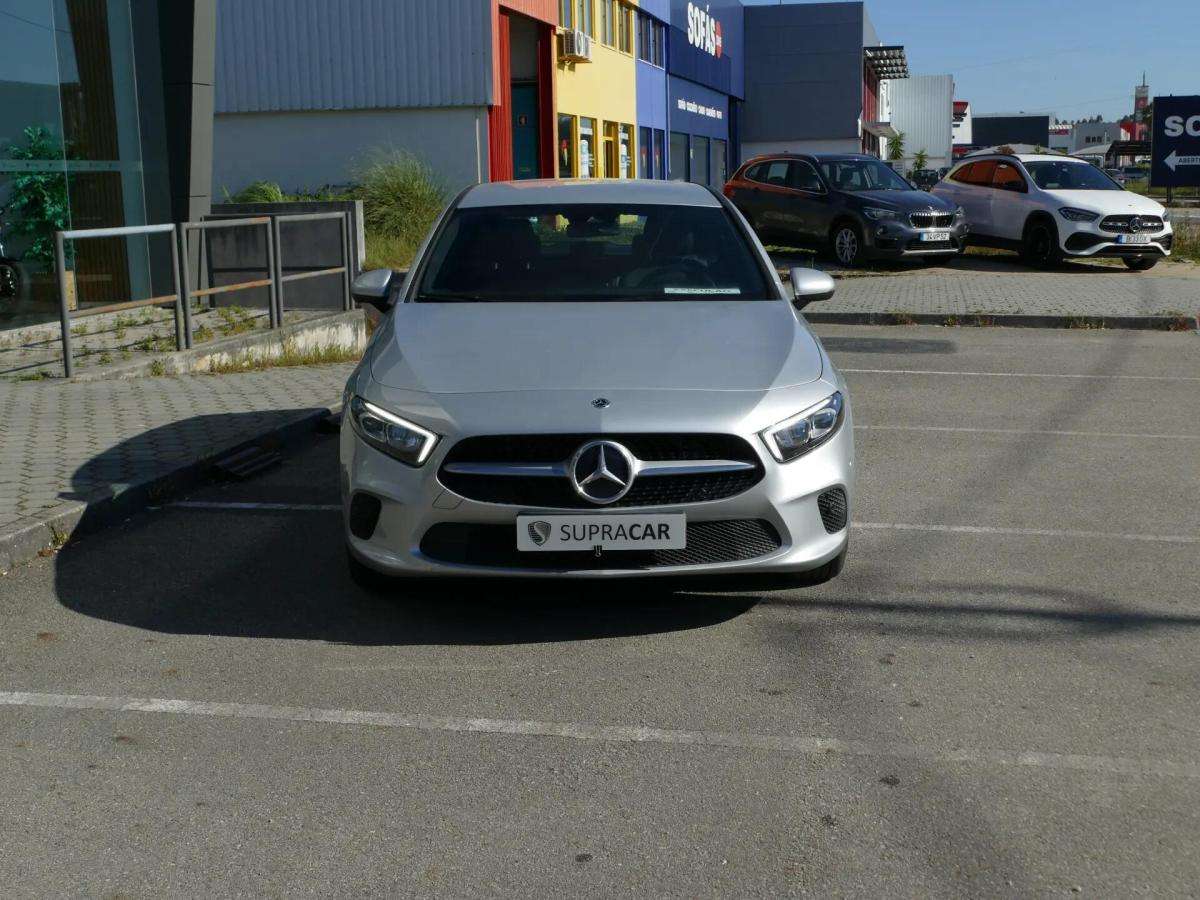 mercedes-benz-classe-a-2022-hibrido-a-gasolina-1332cc
