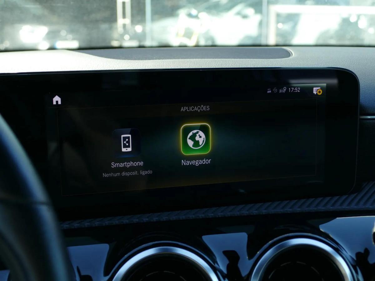 mercedes-benz-classe-a-2022-hibrido-a-gasolina-1332cc