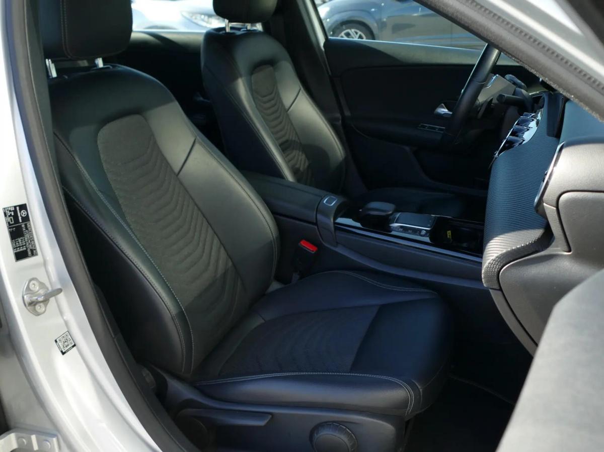 mercedes-benz-classe-a-2022-hibrido-a-gasolina-1332cc