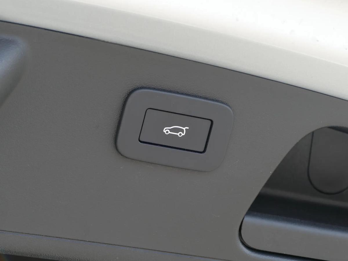 jaguar-e-pace-2023-hibrido-a-gasolina-1498cc