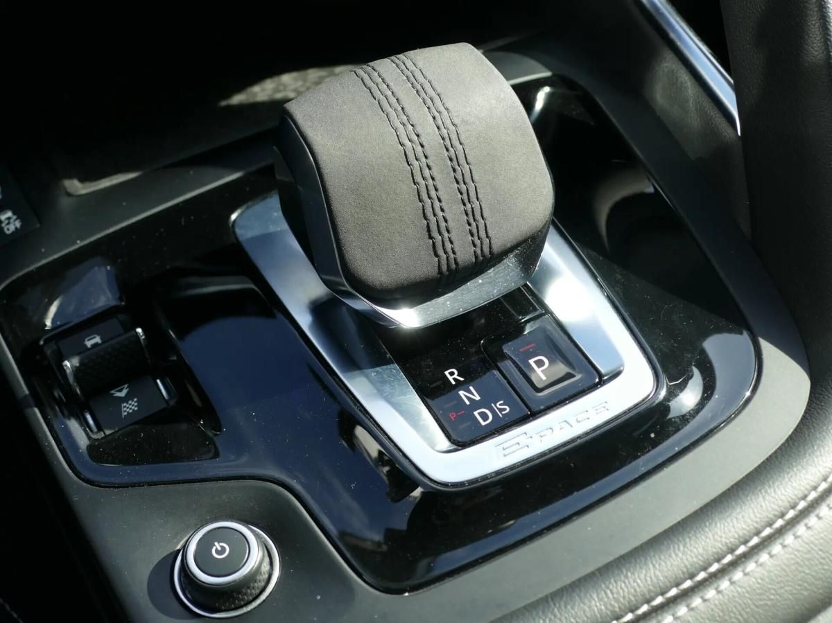 jaguar-e-pace-2023-hibrido-a-gasolina-1498cc