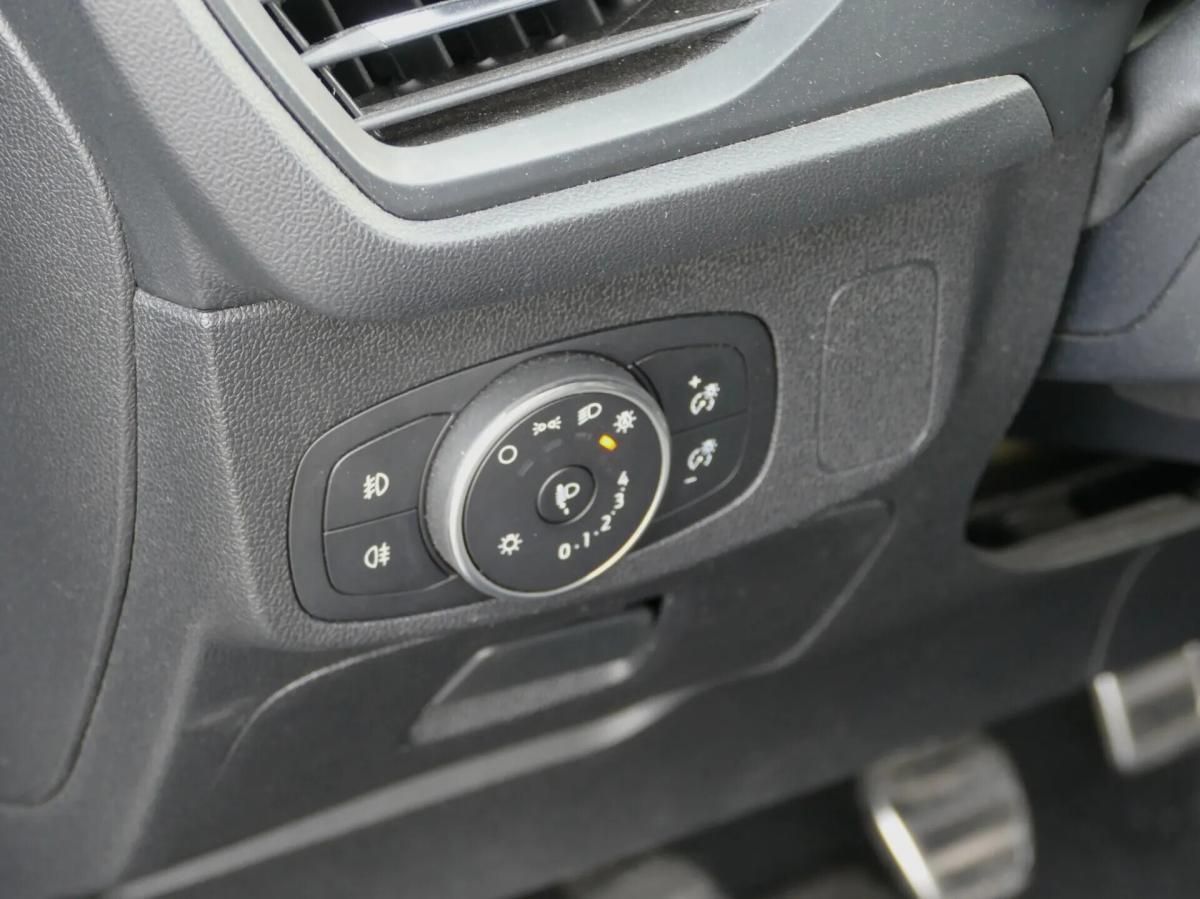 ford-focus-sw-2020-diesel-1499cc