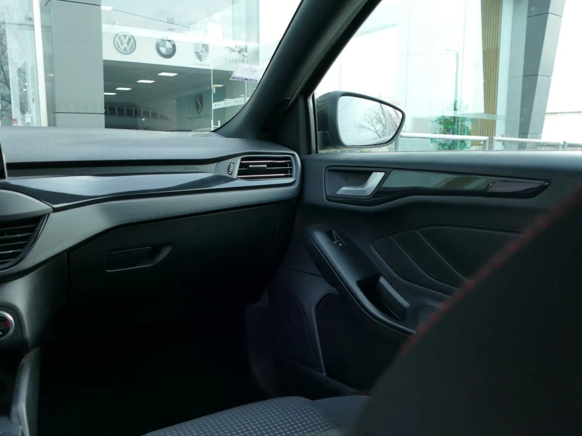 ford-focus-sw-2020-diesel-1499cc