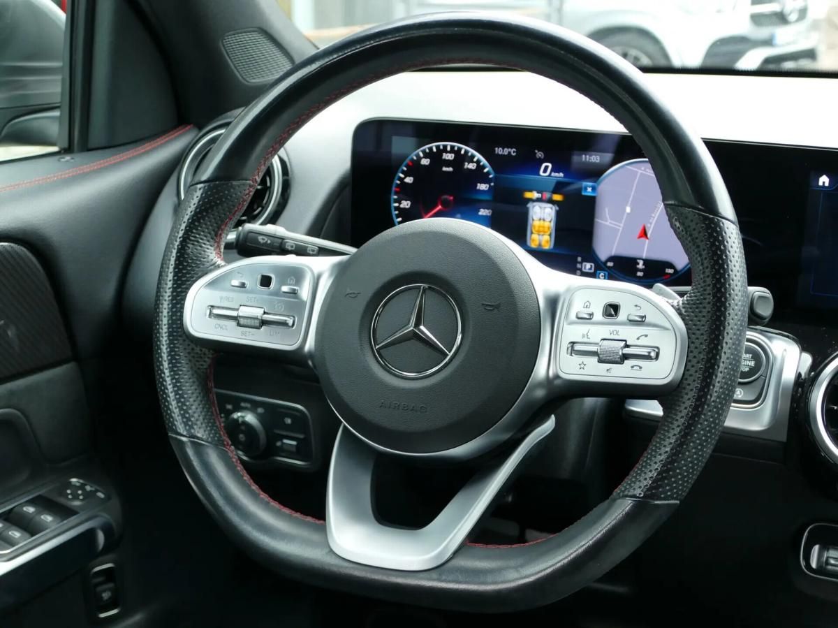 mercedes-benz-glb-glb-180-d-amg-line-2021-diesel-1950cc