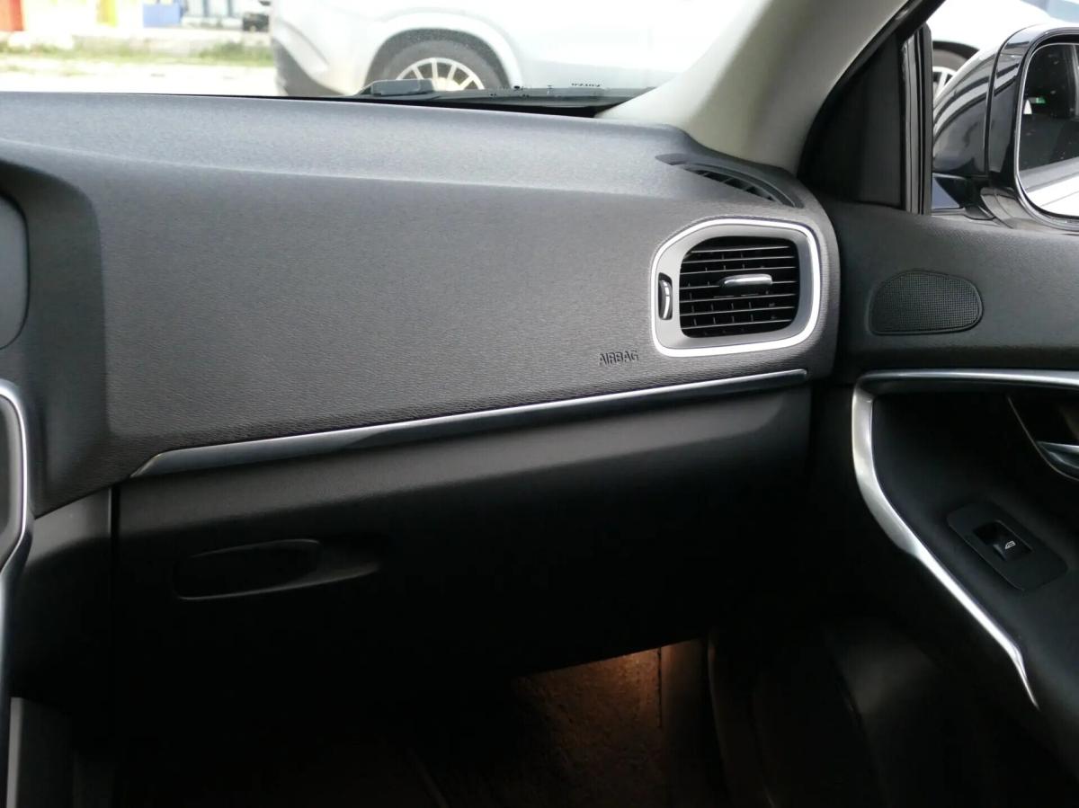 volvo-v40-2013-diesel-1560cc