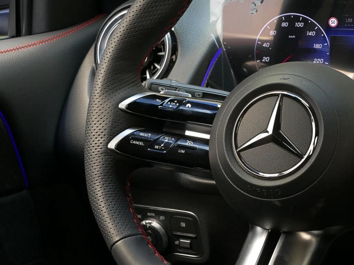 mercedes-benz-glb-glb-180-d-amg-line-2024-diesel-1950cc