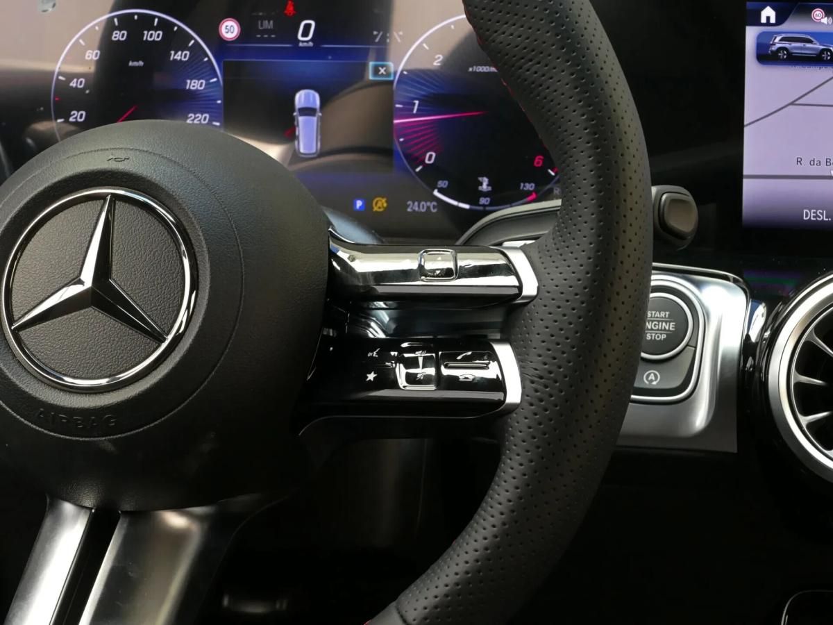mercedes-benz-glb-glb-180-d-amg-line-2024-diesel-1950cc