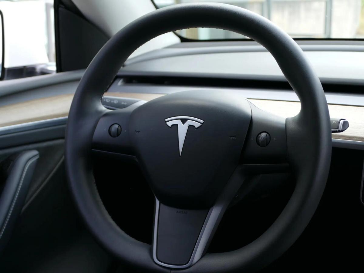 tesla-model-y-2024-eletrico-0cc