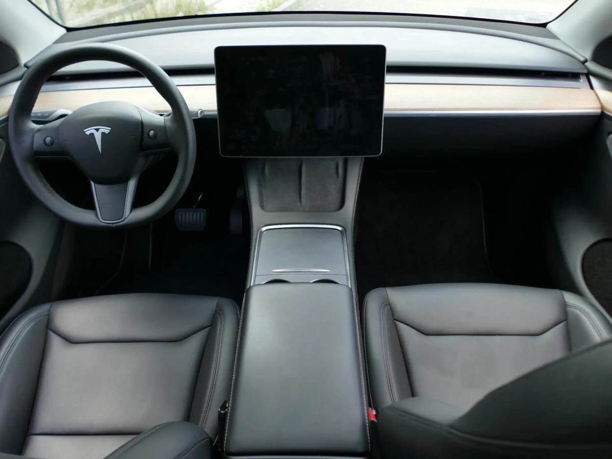 tesla-model-y-2024-eletrico-0cc