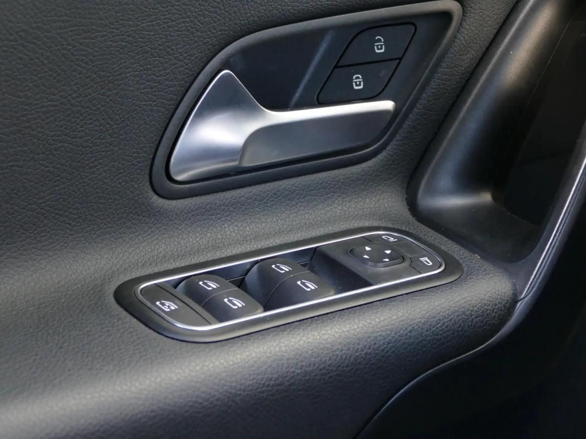 mercedes-benz-classe-a-a-250-e-2020-hibrido-a-gasolina-1332cc