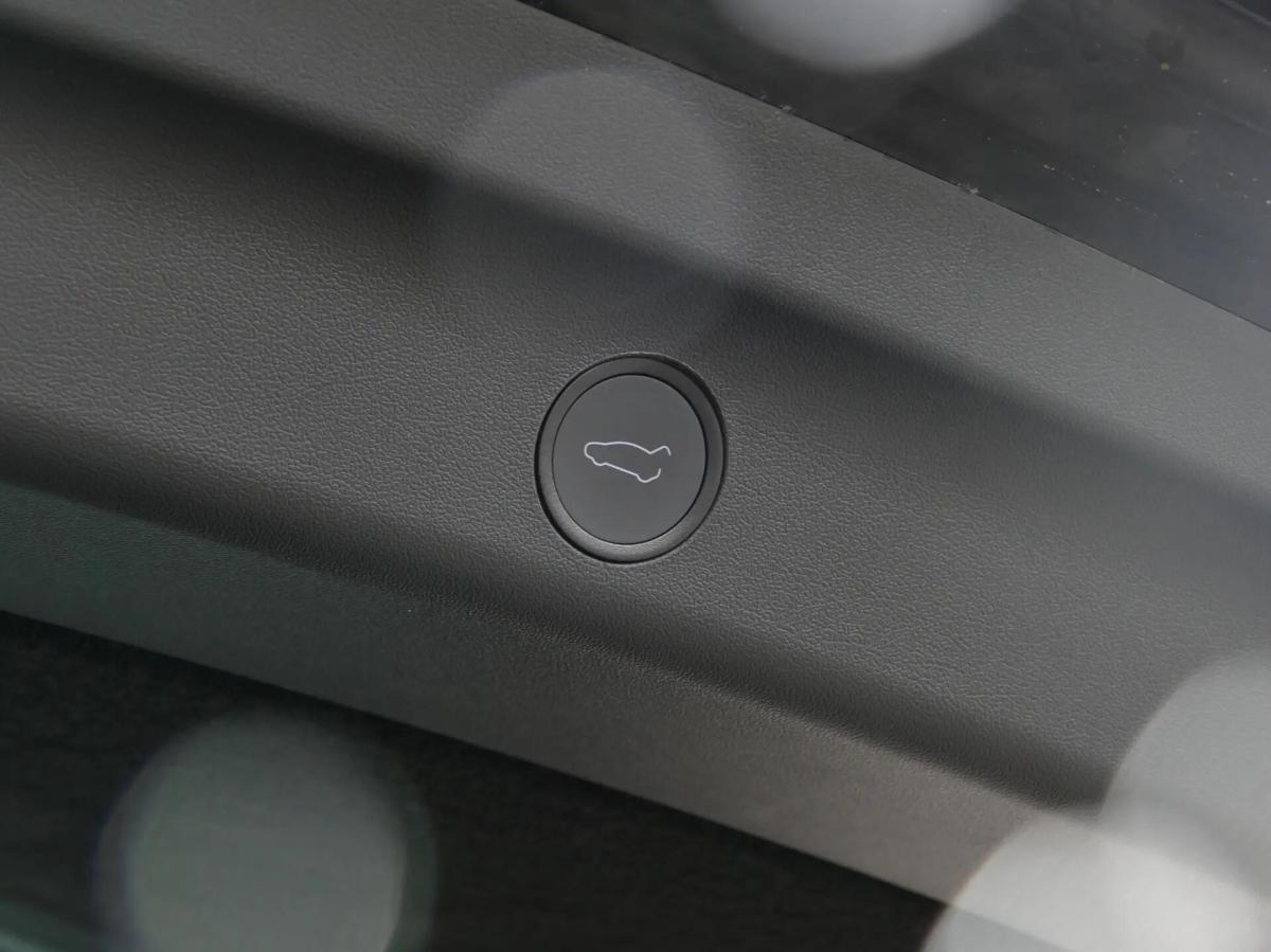 tesla-model-y-2023-eletrico-0cc