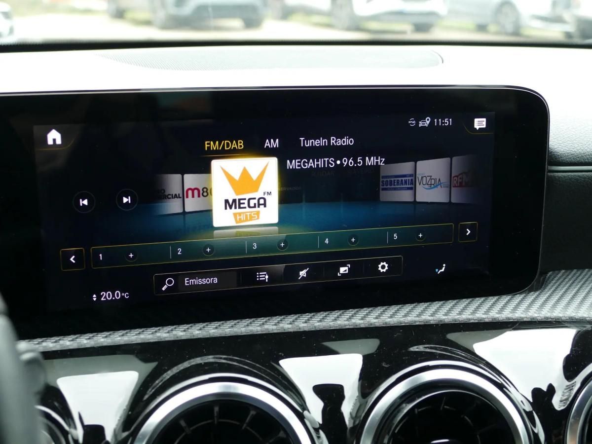 mercedes-benz-classe-a-2022-hibrido-a-gasolina-1332cc