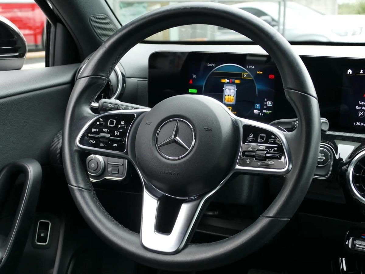 mercedes-benz-classe-a-2022-hibrido-a-gasolina-1332cc