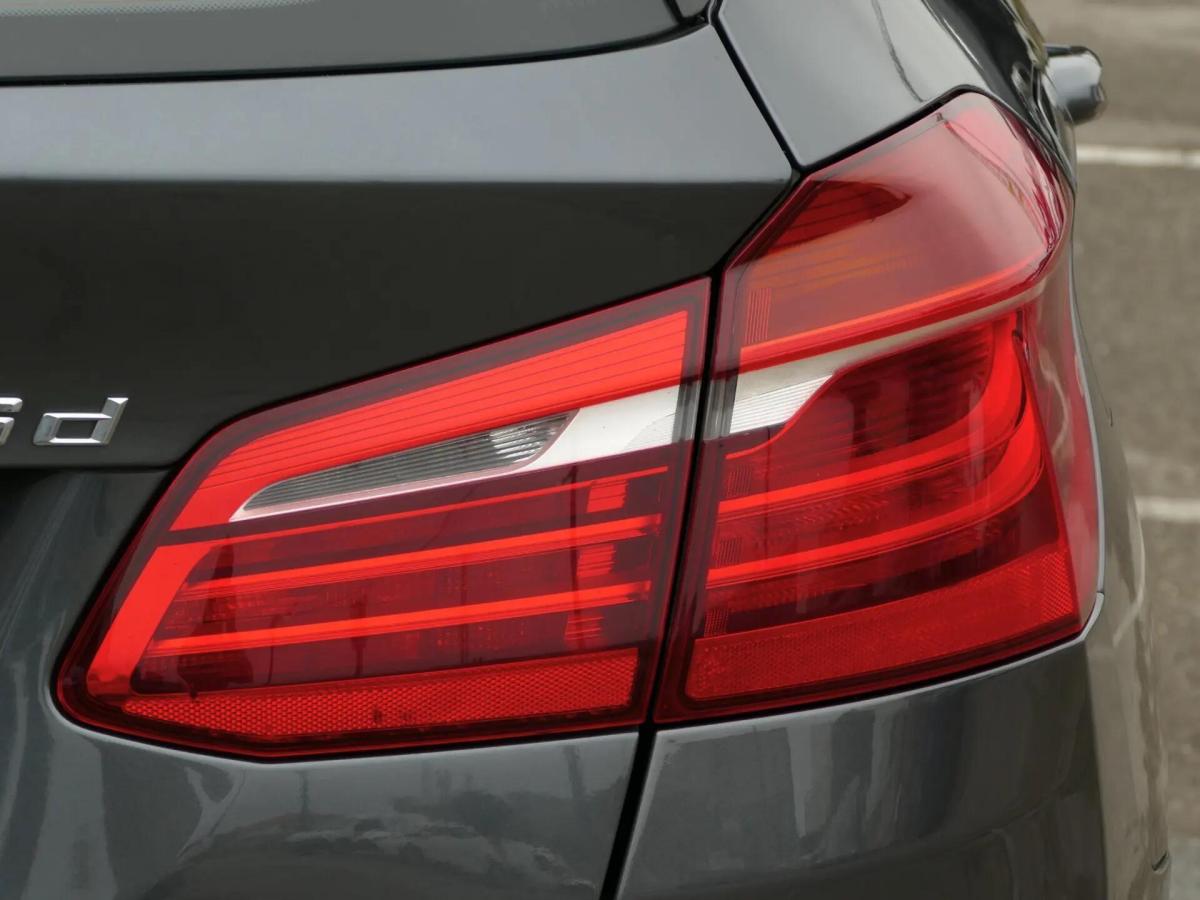 bmw-serie-2-2016-diesel-1496cc