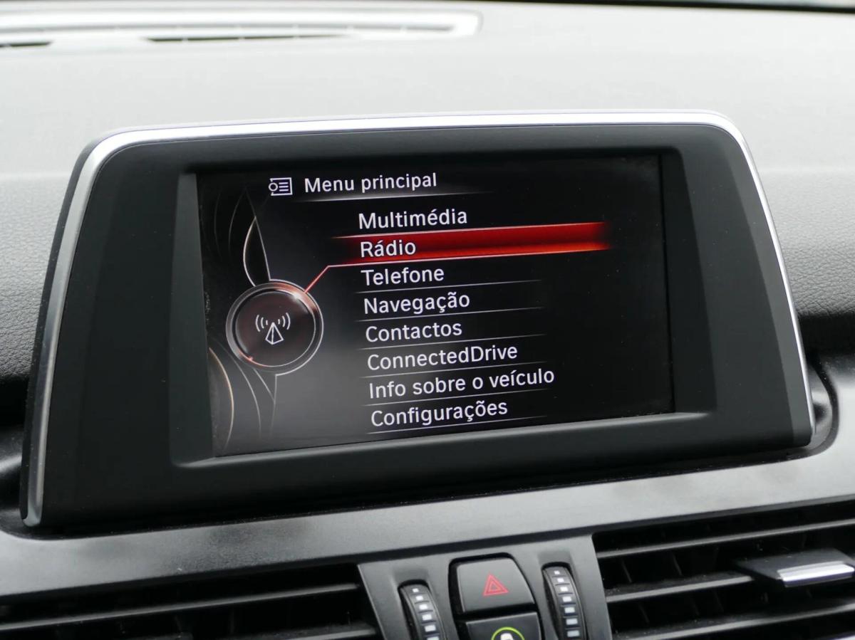 bmw-serie-2-2016-diesel-1496cc