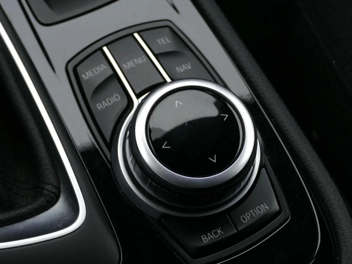 bmw-serie-2-2016-diesel-1496cc