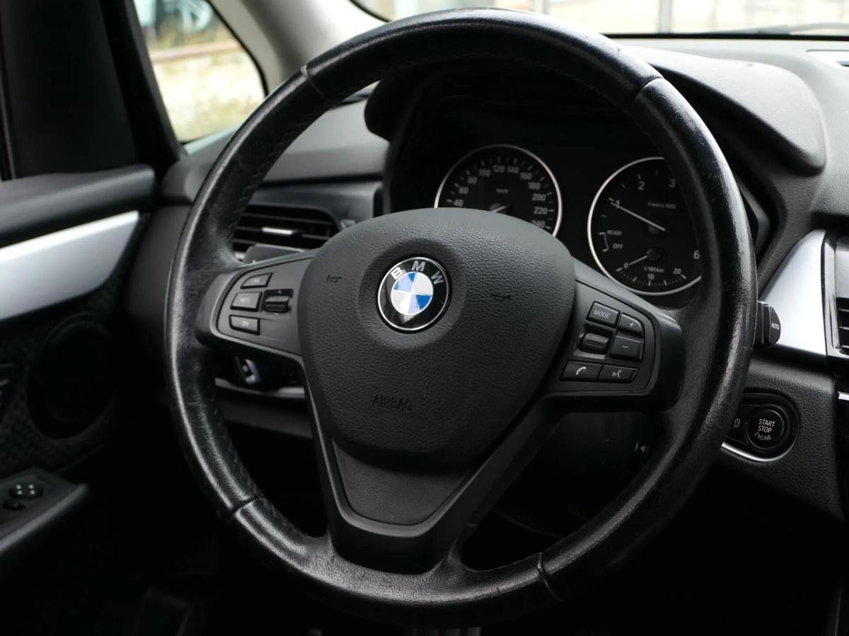 bmw-serie-2-2016-diesel-1496cc