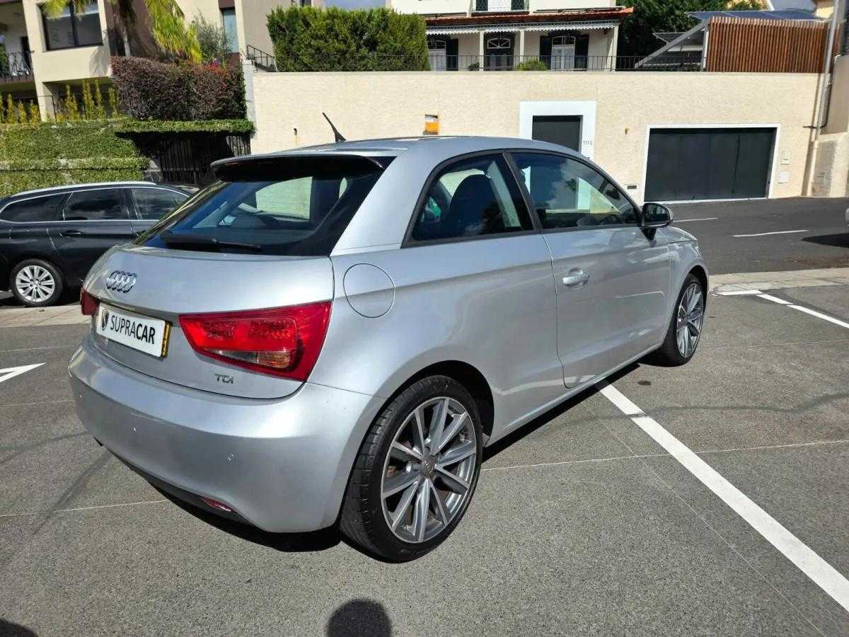 audi-a1-2011-diesel-1598cc