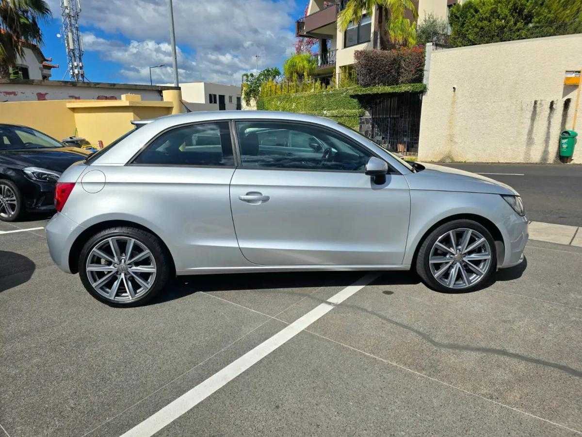 audi-a1-2011-diesel-1598cc