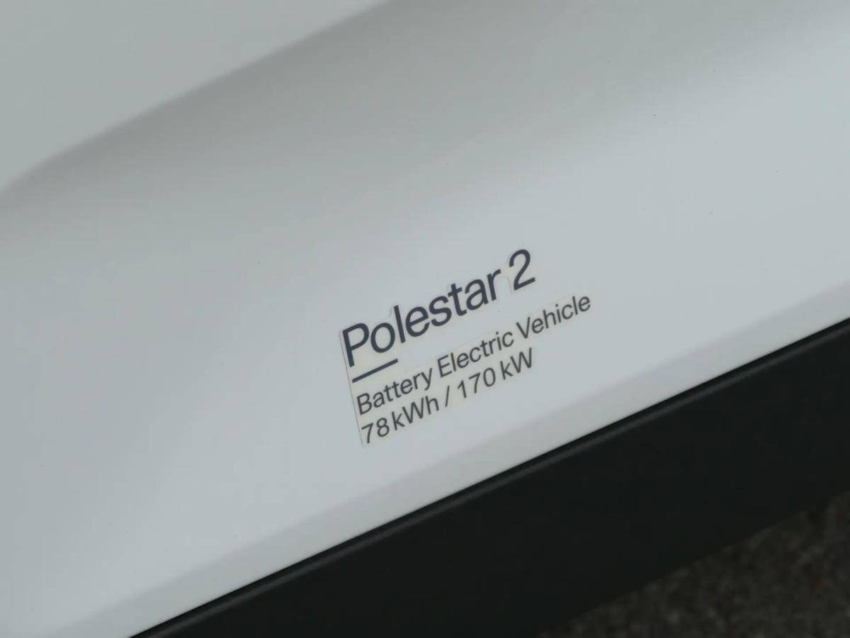 polestar-2-2022-eletrico-0cc