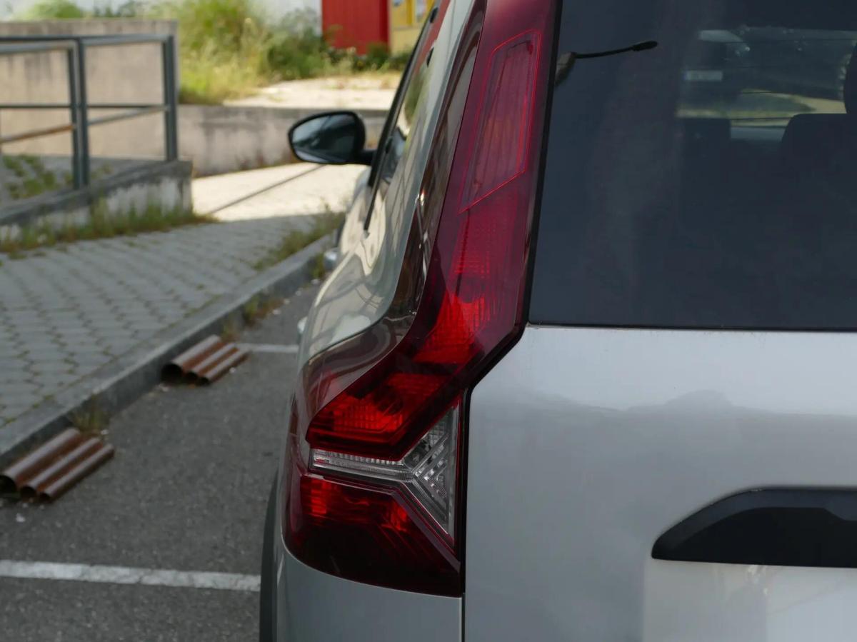 dacia-jogger-2022-gpl-999cc