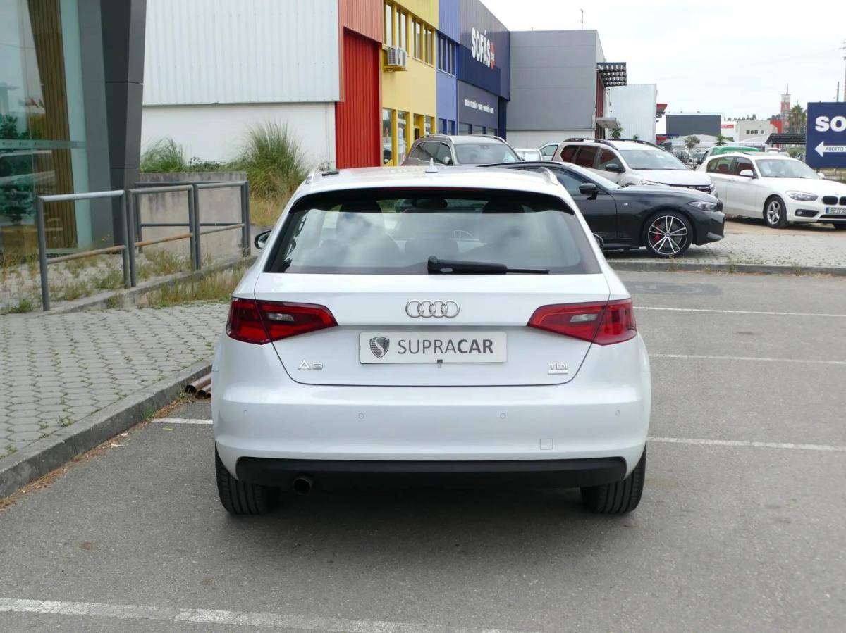 audi-a3-sportback-2015-diesel-1598cc