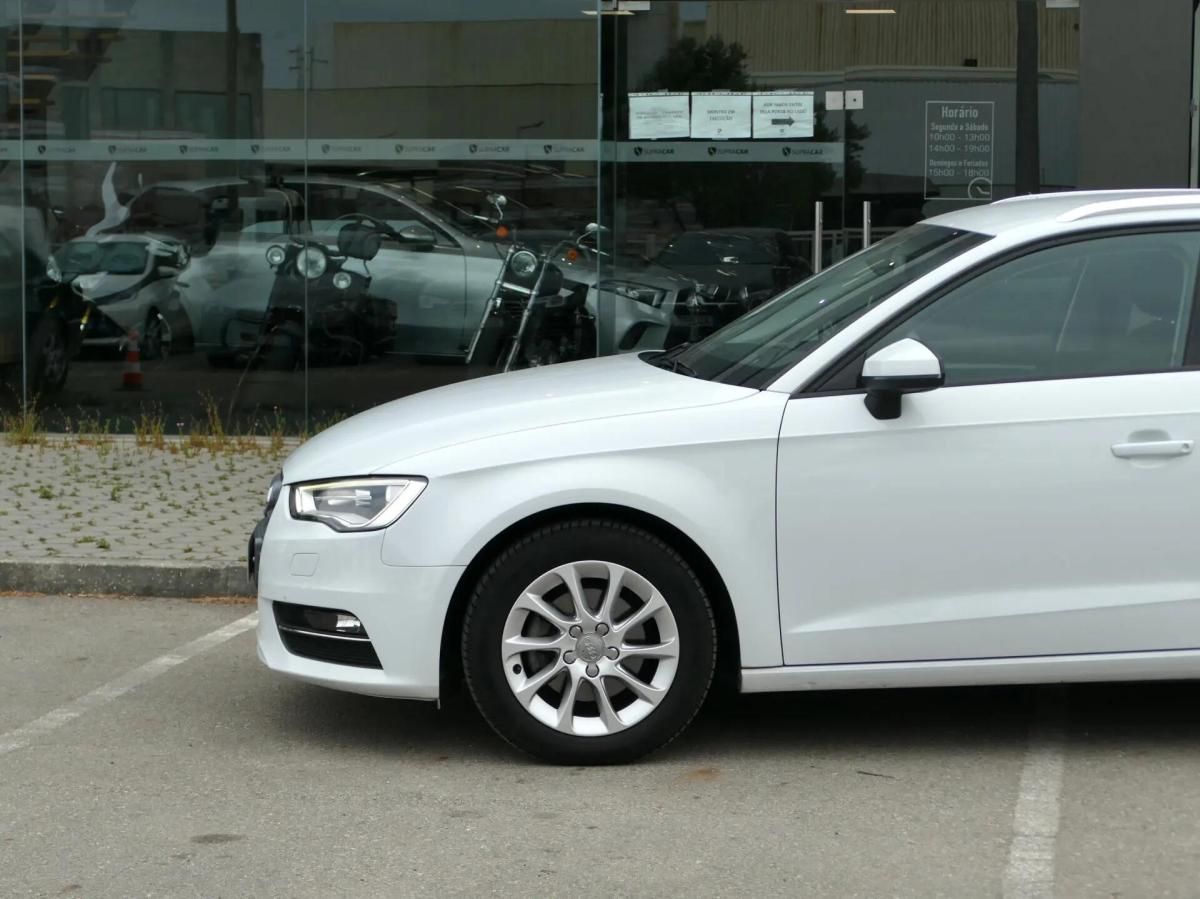 audi-a3-sportback-2015-diesel-1598cc