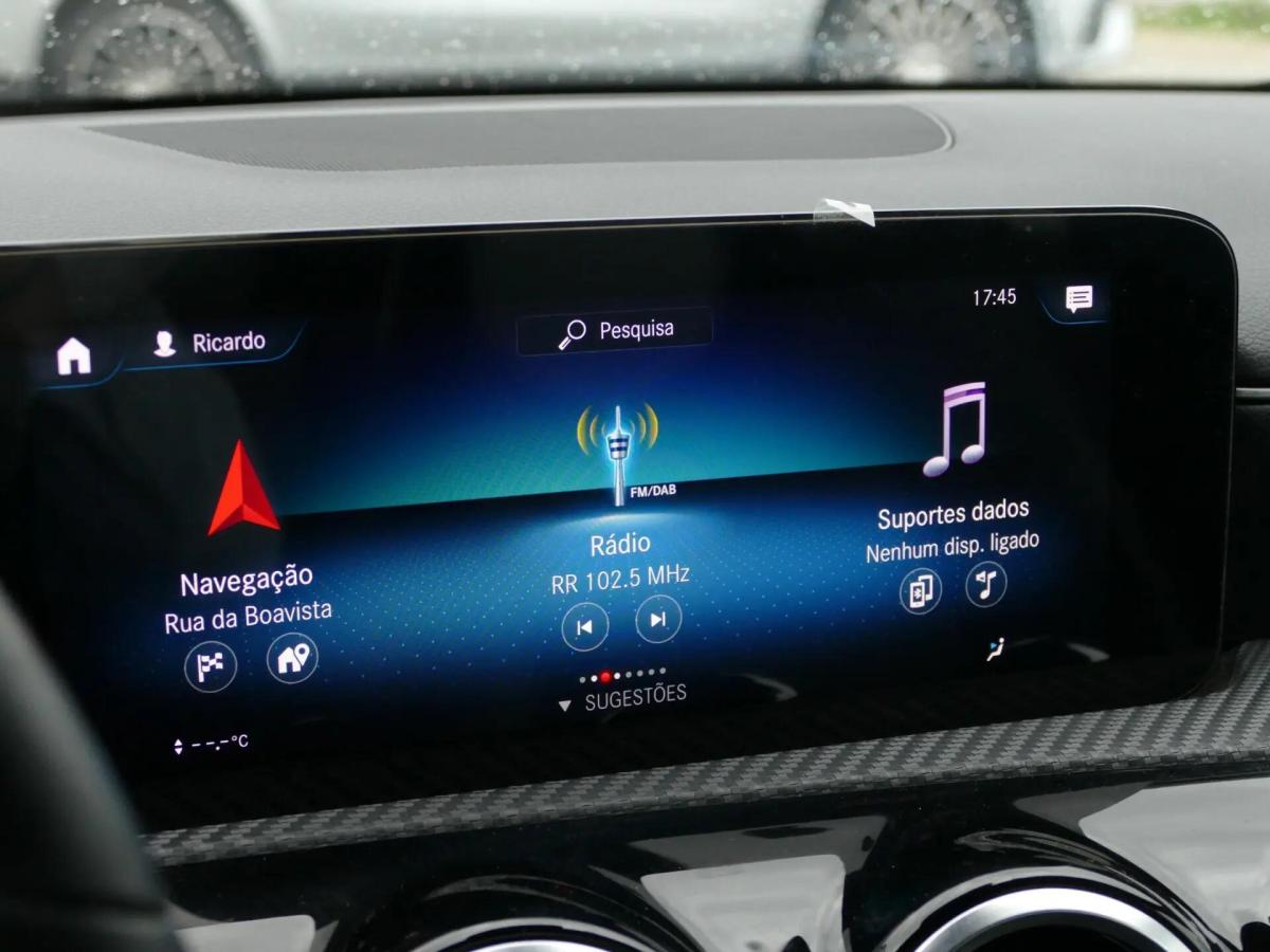 mercedes-benz-classe-a-2022-hibrido-a-gasolina-1332cc