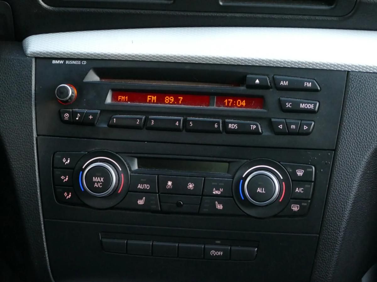 bmw-serie-1-118d-coupe-2013-diesel-1995cc