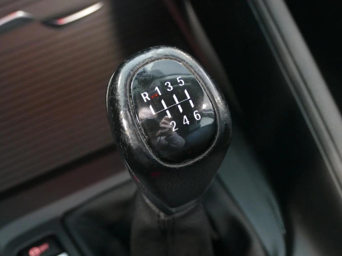 bmw-x1-sdrive16d-2018-diesel-1496cc