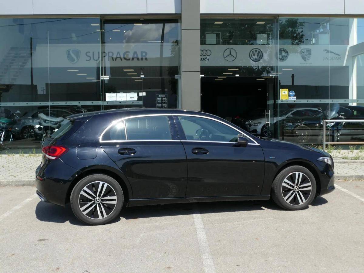 mercedes-benz-classe-a-2021-hibrido-a-gasolina-1332cc
