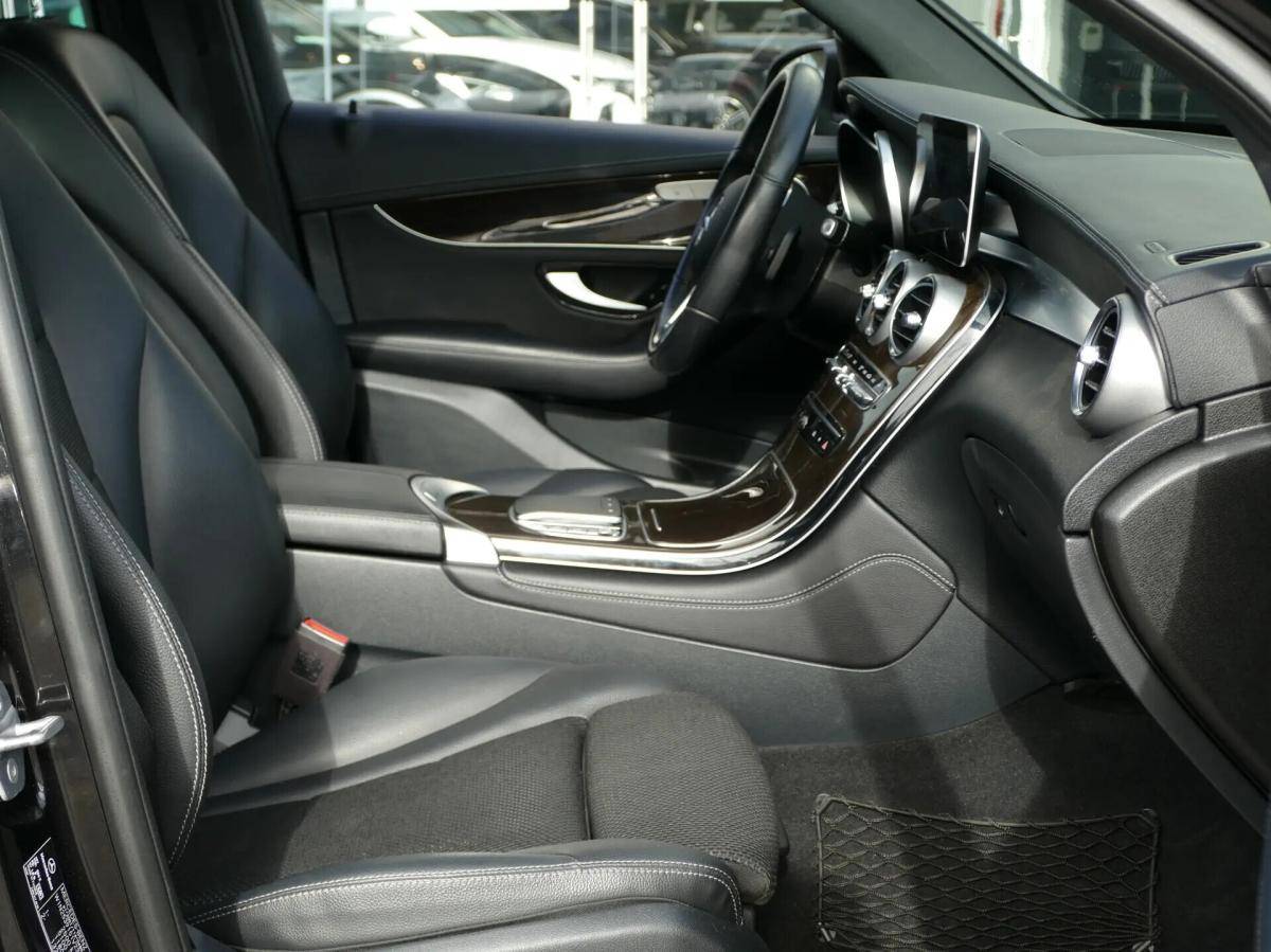 mercedes-benz-glc-220-d-4matic-2020-diesel-1950cc