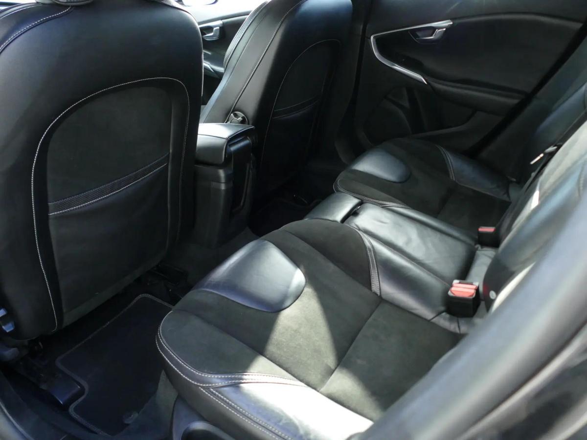 volvo-v40-2014-diesel-1560cc