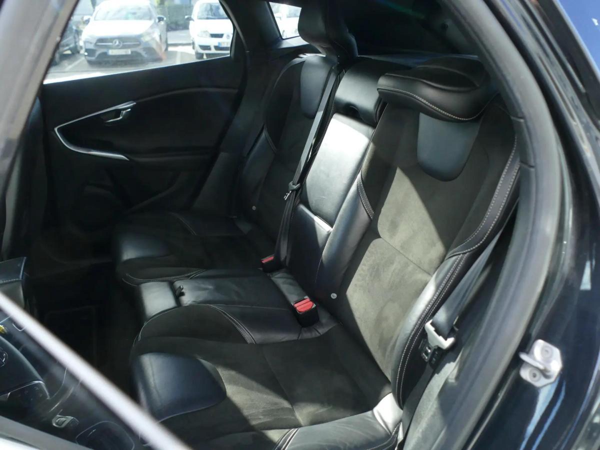 volvo-v40-2014-diesel-1560cc